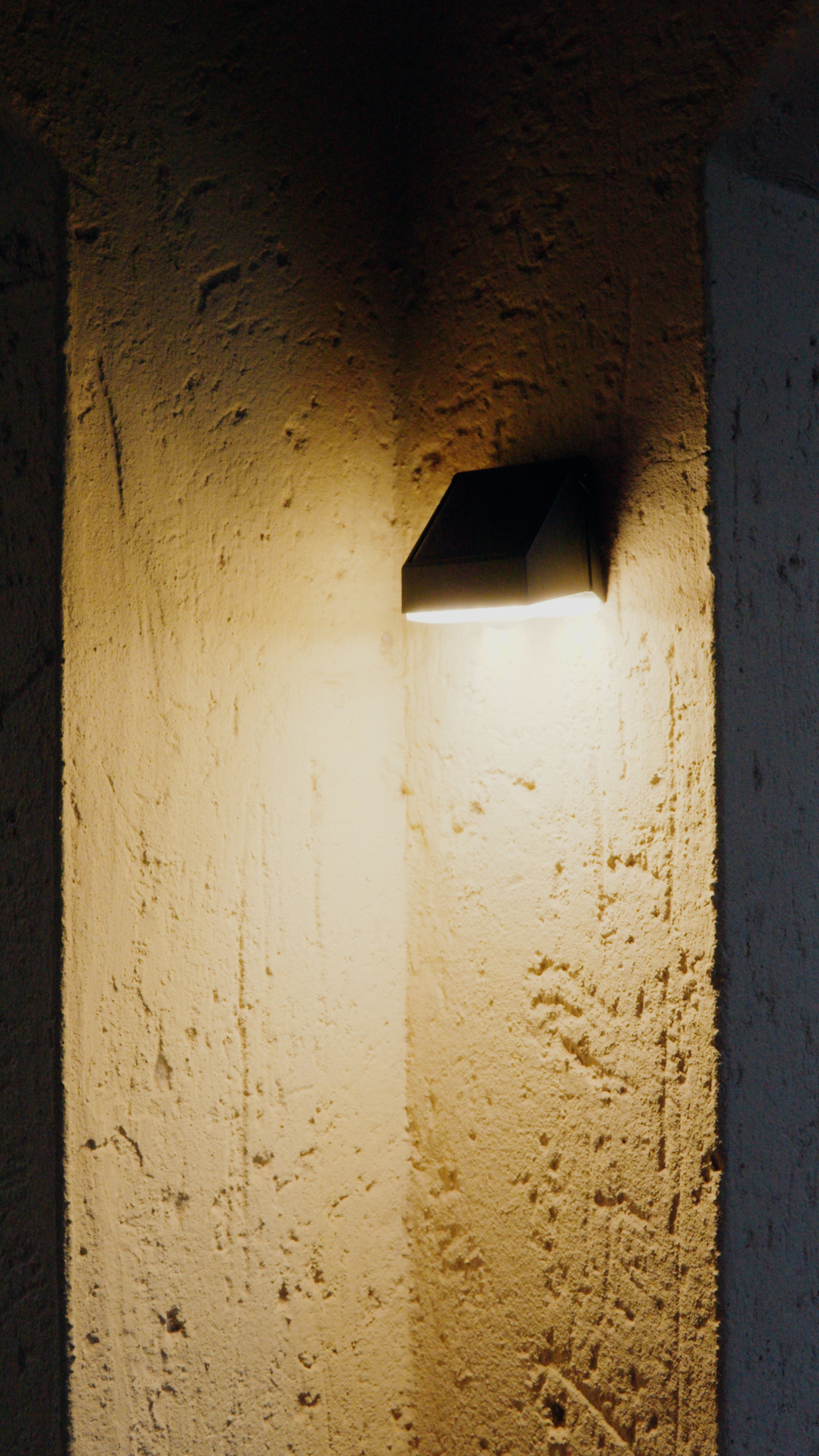 Limelight Mars Series Solar Wall Light
