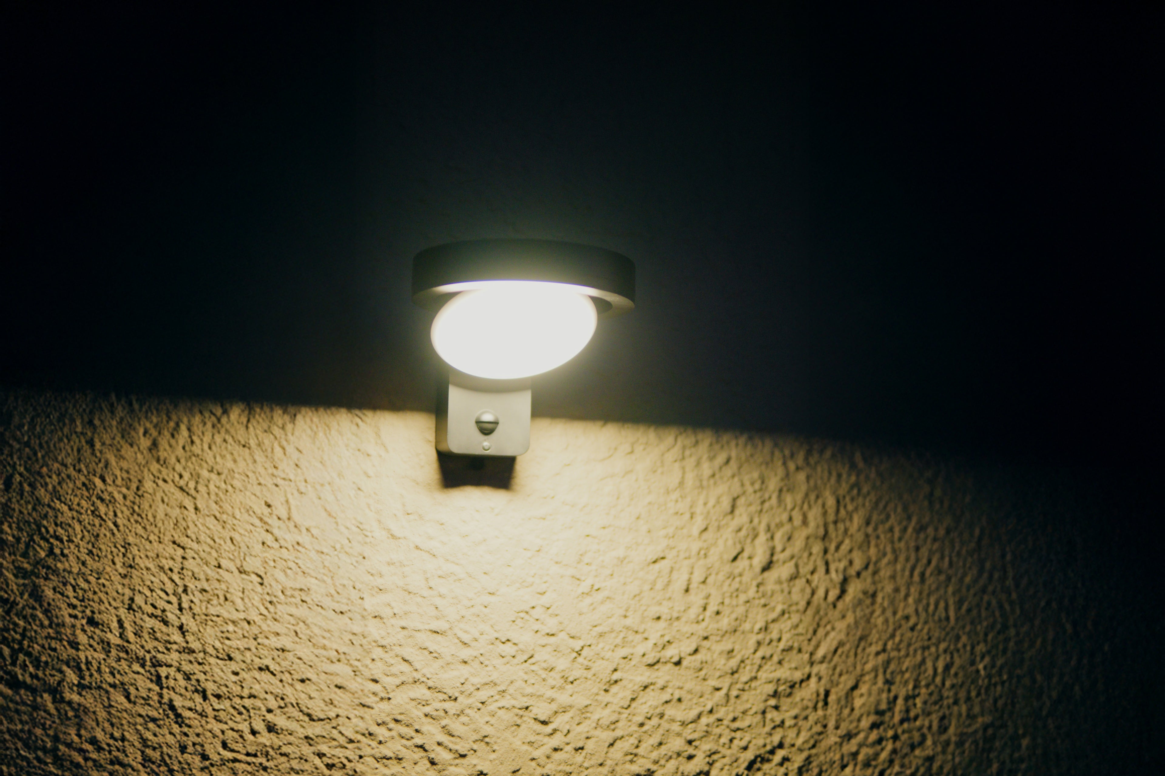 Limelight Mesa Series Solar Wall Light